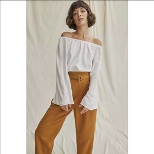 NWT Elizabeth and James Belted Paperbag Pants